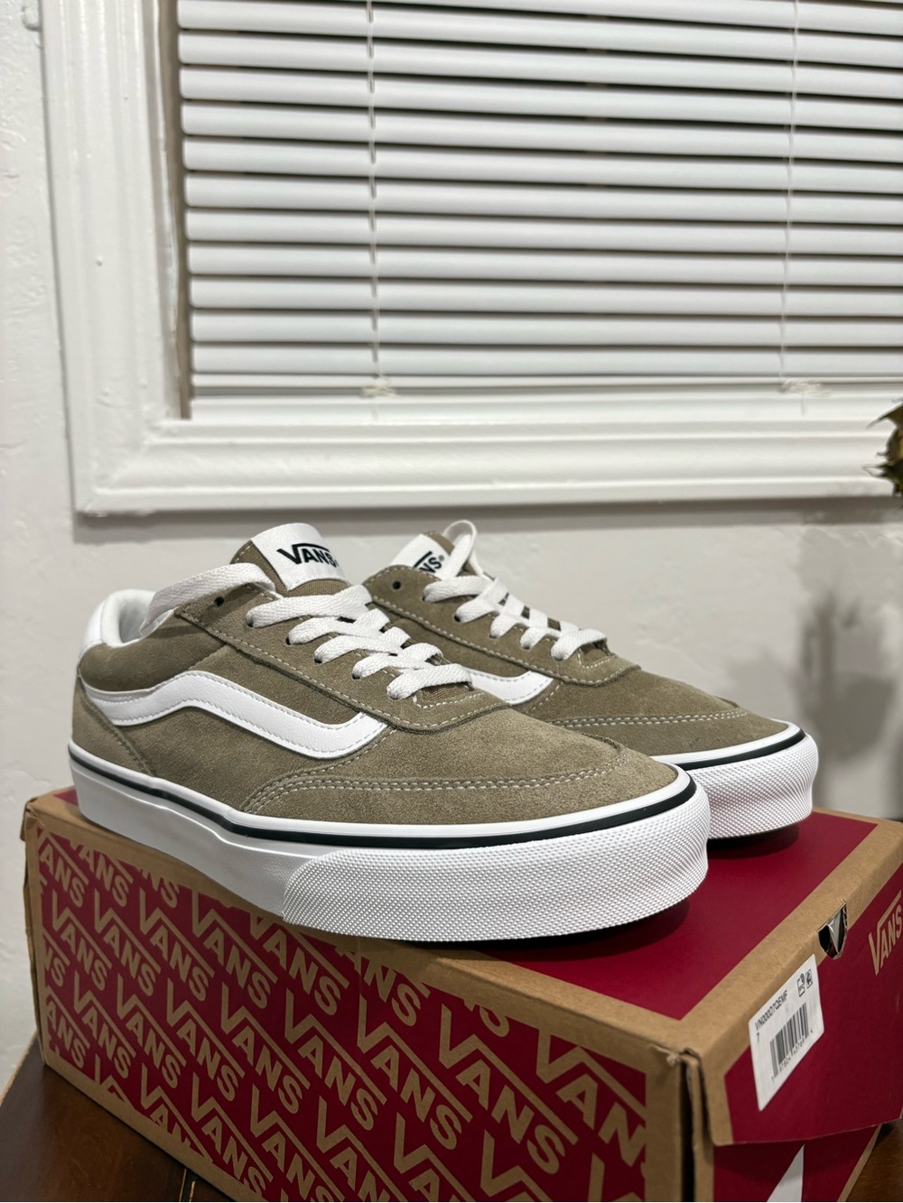 Vans Old Skool Sneakers in Olive and White